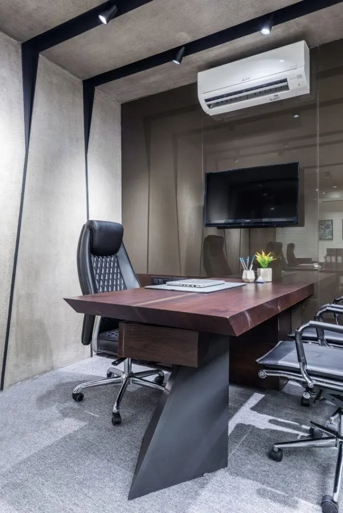 Interior design and fit-out work by Crewnited