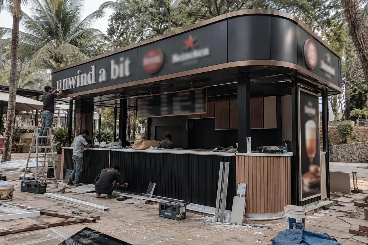 Kiosk fabrication and installation by Crewnited