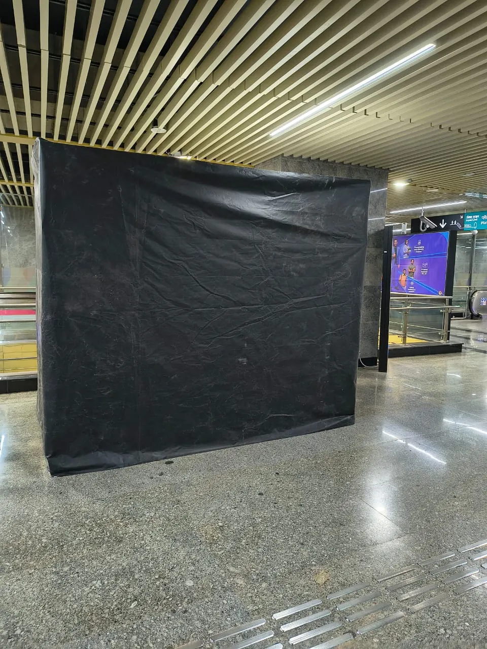 Kiosk fabrication and installation by Crewnited