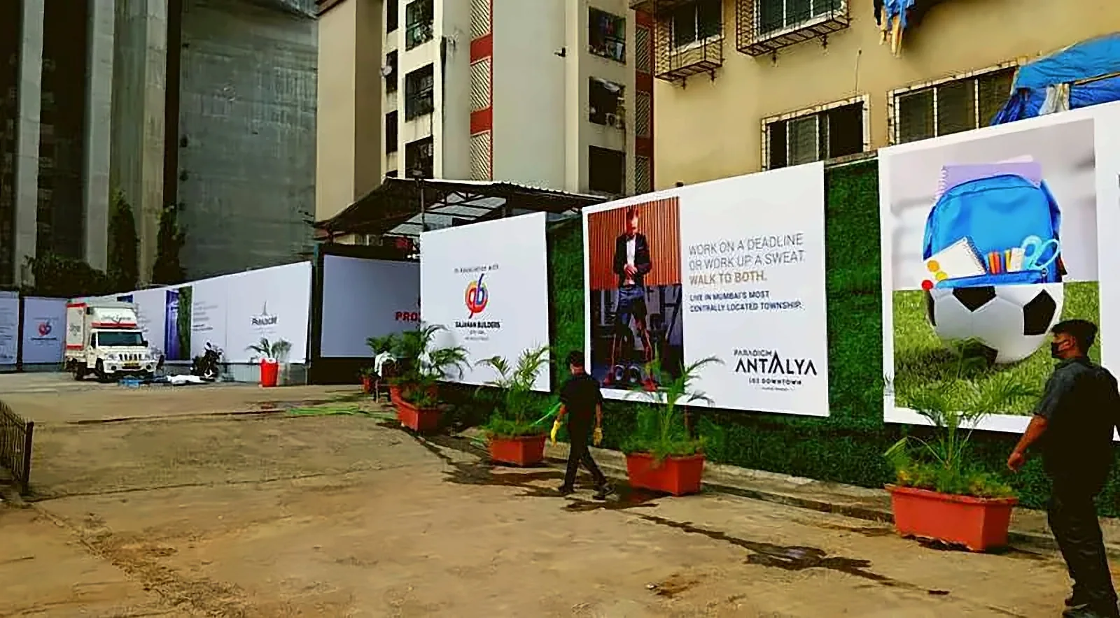Realty site hoarding and flex branding by Crewnited